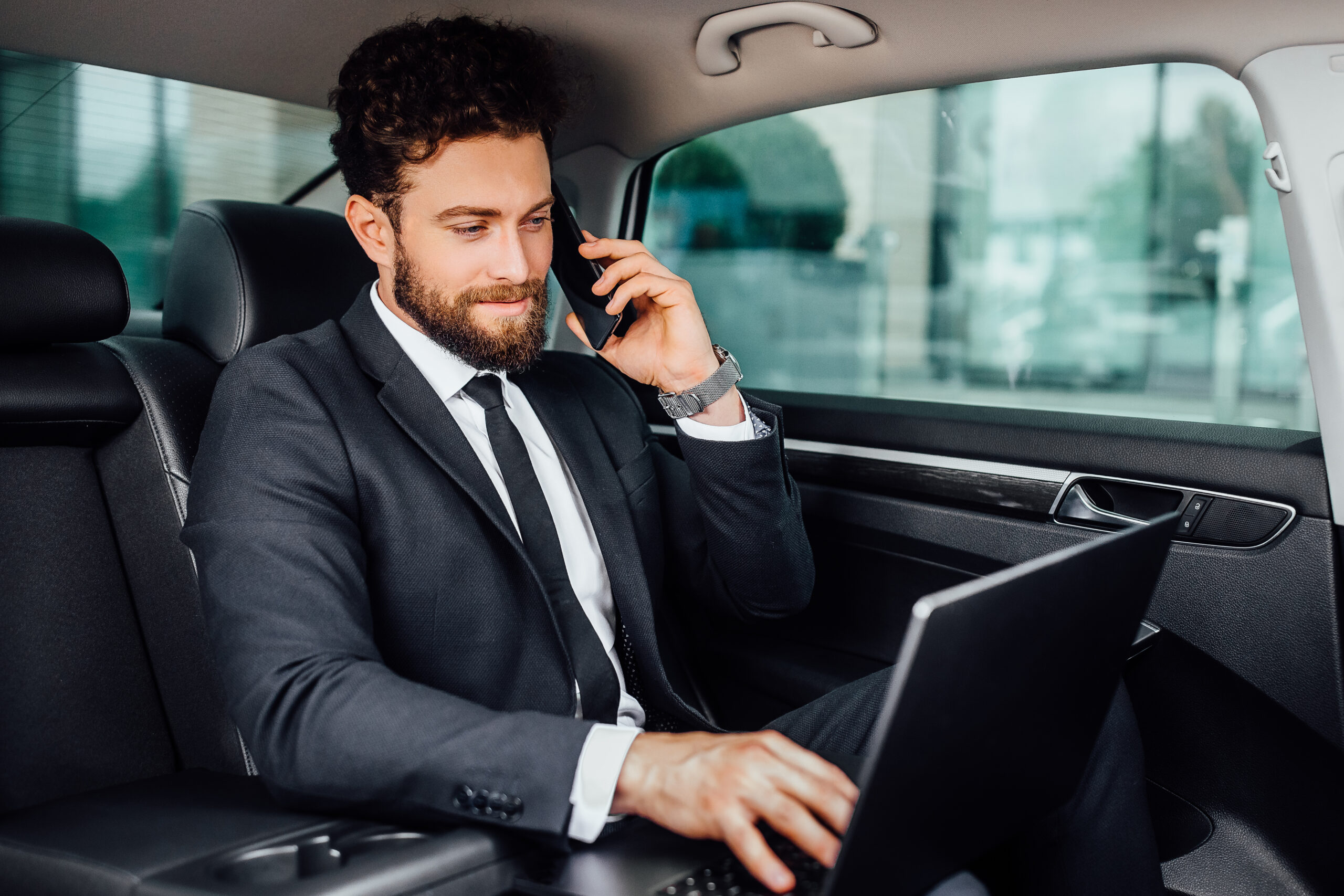 Corporate Cab Services in Pune — Reliable, Economical, and Tailored for Your Business Success